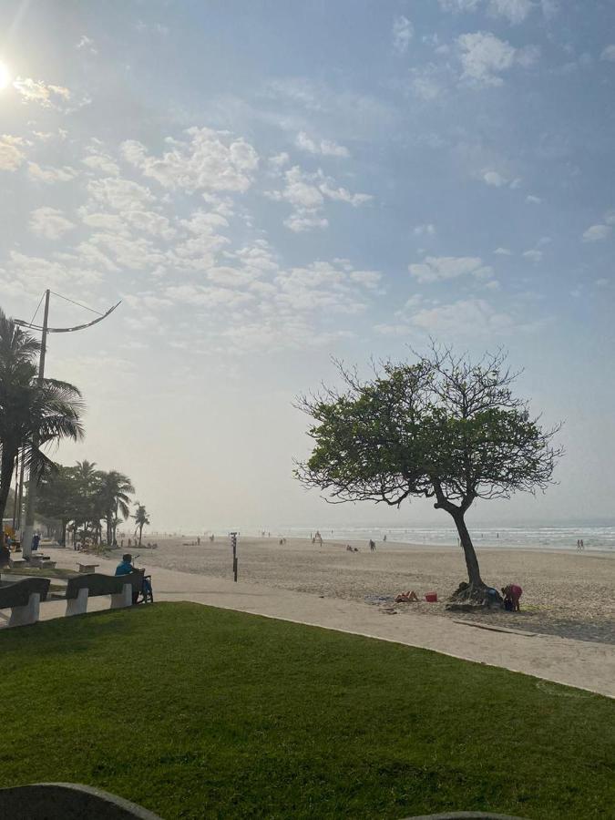 Appartamento Wi-Fi Saint Patrick - 50Mts Da Enseada Guarujá Esterno foto